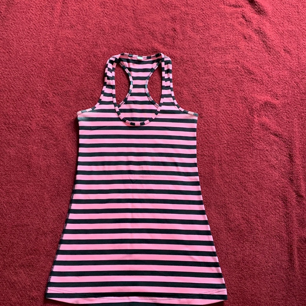 3 for $25 

Lululemon athletic tank top size XS